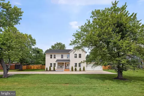 7913 Muncaster Mill Rd, Gaithersburg, MD 20877