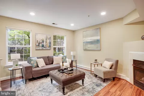 Living - 2120 Darcy Green Pl, Silver Spring, MD 20910 photo 2 of 5