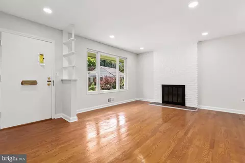 10409 Royalton Ter, Silver Spring, MD 20901 photo 2