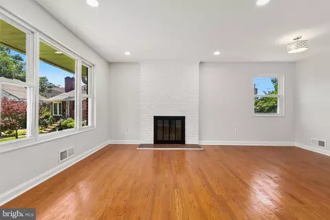 10409 Royalton Ter, Silver Spring, MD 20901 photo 5