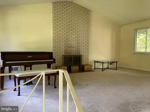 306 Charlton Ct, Silver Spring, MD 20902 photo 6