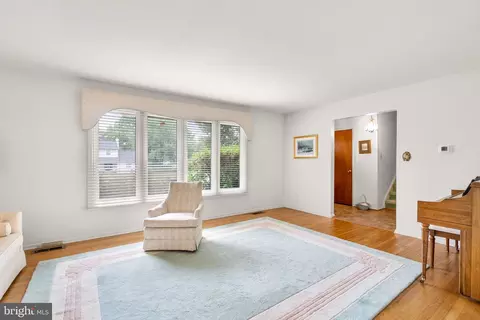 4004 Briars Rd, Olney, MD 20832 photo 9