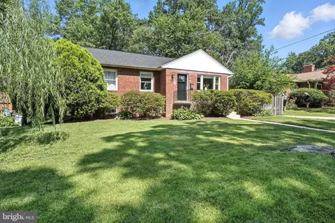 10002 Portland Pl, Silver Spring, MD 20901 photo 2