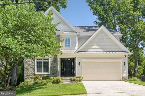 6111 Dunleer Ct, Bethesda, MD 20817