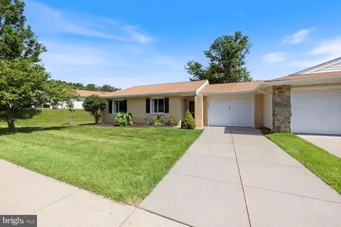 3533 Fitzhugh Ln #77-A, Silver Spring, MD 20906
