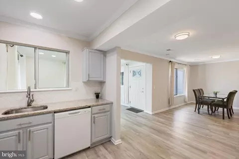 3533 Fitzhugh Ln #77-A, Silver Spring, MD 20906 photo 11