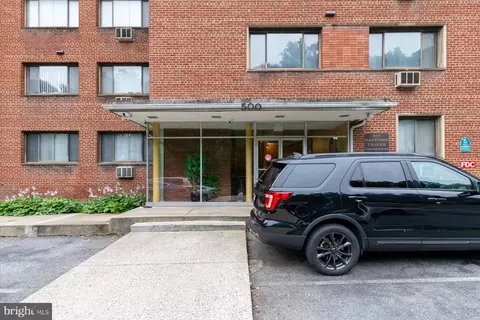 500 Thayer Ave #403, Silver Spring, MD 20910 photo 5