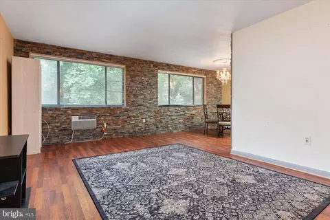 500 Thayer Ave #403, Silver Spring, MD 20910 photo 12