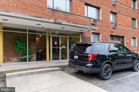 500 Thayer Ave #403, Silver Spring, MD 20910 photo 6