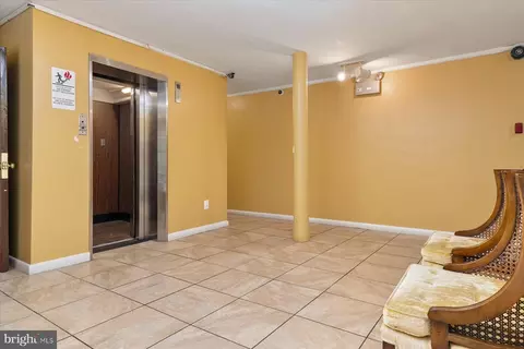 500 Thayer Ave #403, Silver Spring, MD 20910 photo 8