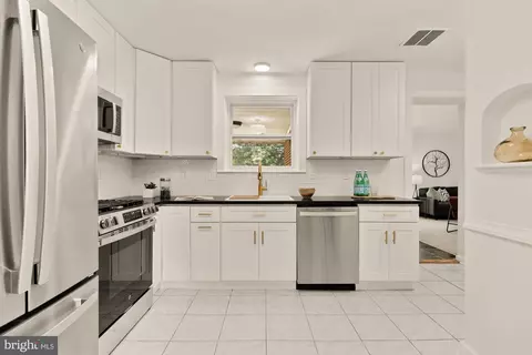 10021 Dallas Ave, Silver Spring, MD 20901 photo 8