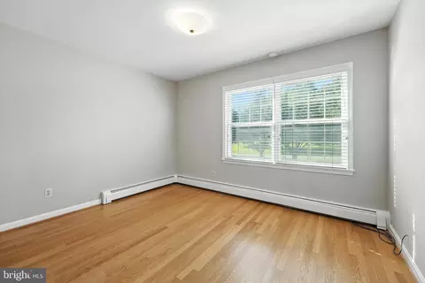Bedroom - 508 Vierling Dr, Silver Spring, MD 20904 photo 1 of 10