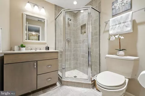 Bath - 508 Vierling Dr, Silver Spring, MD 20904 photo 1 of 10