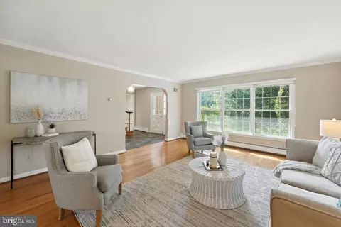 Living - 508 Vierling Dr, Silver Spring, MD 20904 photo 1 of 5