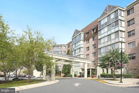 2901 S Leisure World Blvd #231, Silver Spring, MD 20906