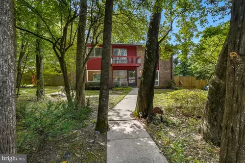 14536 Barkwood Dr, Rockville, MD 20853
