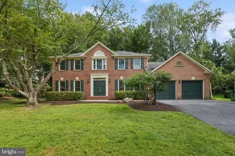 Exterior - 15313 Watergate Rd, Silver Spring, MD 20905 photo 1 of 6