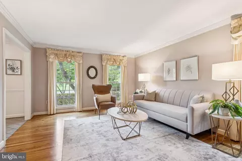 Living - 15313 Watergate Rd, Silver Spring, MD 20905 photo 4 of 6