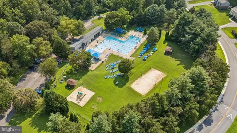 View/Area - 15313 Watergate Rd, Silver Spring, MD 20905 photo 1 of 10