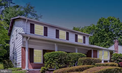 11706 Milbern Dr, Potomac, MD 20854