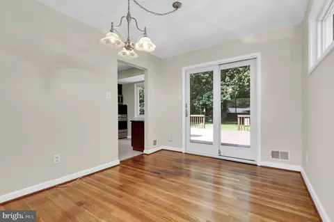 10412 Leslie Ct, Silver Spring, MD 20902 photo 6