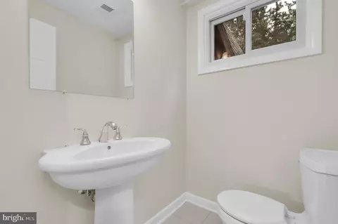 10412 Leslie Ct, Silver Spring, MD 20902 photo 25