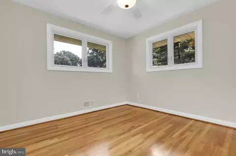 10412 Leslie Ct, Silver Spring, MD 20902 photo 17