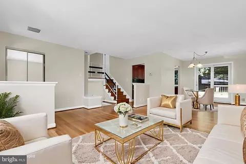 10412 Leslie Ct, Silver Spring, MD 20902 photo 4
