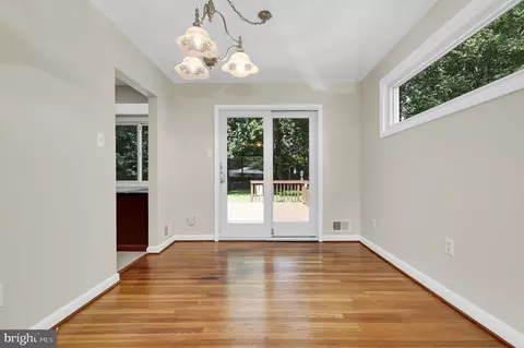 10412 Leslie Ct, Silver Spring, MD 20902 photo 8