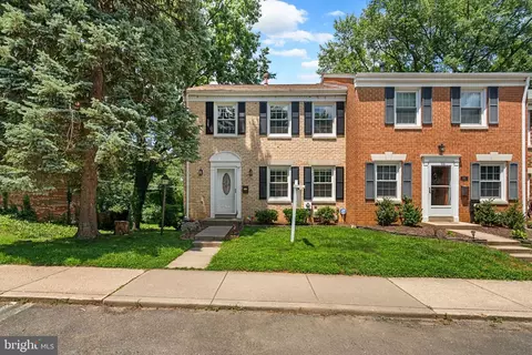 57 Midline Ct, Gaithersburg, MD 20878