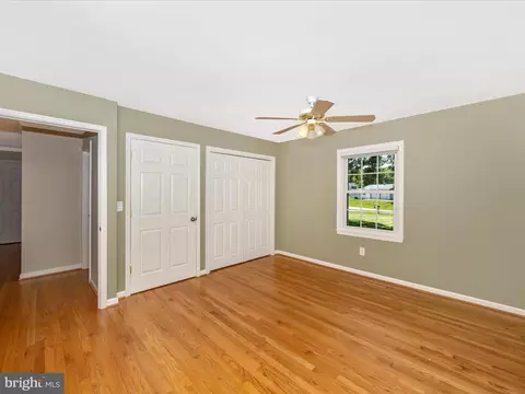 10109 Johns Dr, Damascus, MD 20872 photo 31