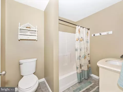 10109 Johns Dr, Damascus, MD 20872 photo 34