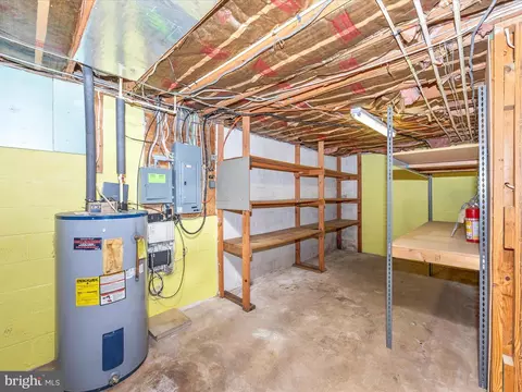10109 Johns Dr, Damascus, MD 20872 photo 40