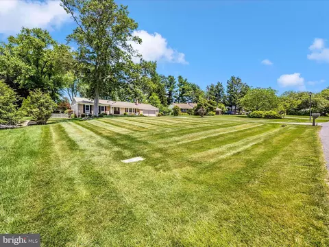 10109 Johns Dr, Damascus, MD 20872 photo 55