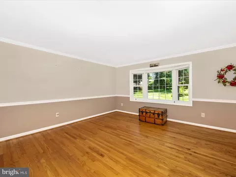 10109 Johns Dr, Damascus, MD 20872 photo 7