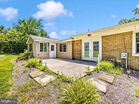 10109 Johns Dr, Damascus, MD 20872 photo 42