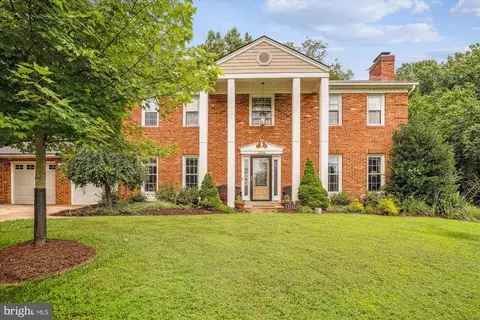 2044 Kings House Rd, Silver Spring, MD 20905
