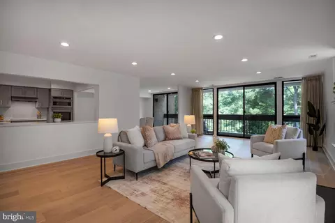 4990 Sentinel Dr #16-303, Bethesda, MD 20816
