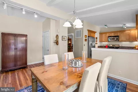 Dining - 24700 Etchison Dr, Gaithersburg, MD 20882 photo 3 of 4