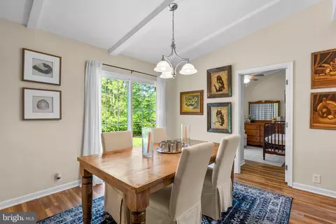 Dining - 24700 Etchison Dr, Gaithersburg, MD 20882 photo 2 of 4