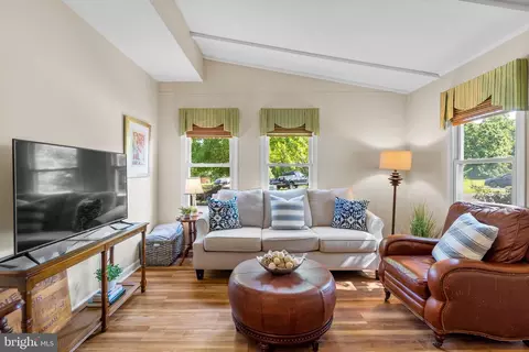 Living - 24700 Etchison Dr, Gaithersburg, MD 20882 photo 3 of 3