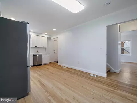Entry Way - 10109 Lorain Ave, Silver Spring, MD 20901 photo 1 of 4