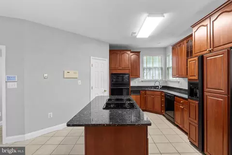 Kitchen - 13937 Alderton Rd, Silver Spring, MD 20906 photo 5 of 7