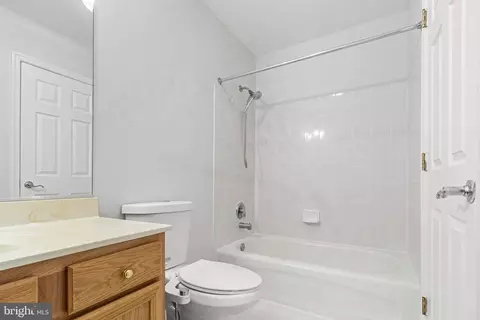 Bath - 13937 Alderton Rd, Silver Spring, MD 20906 photo 6 of 6