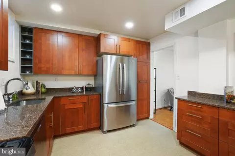 1935 Lyttonsville Rd #1935, Silver Spring, MD 20910