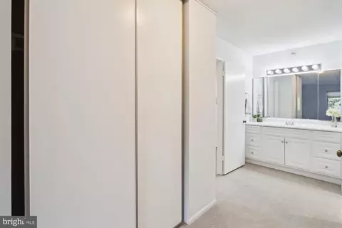 Entry Way - 15115 Interlachen Dr #3-415, Silver Spring, MD 20906 photo 6 of 7