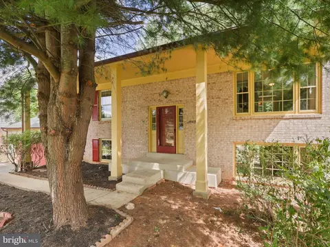 Exterior - 15415 Good Hope Rd, Silver Spring, MD 20905 photo 2 of 6