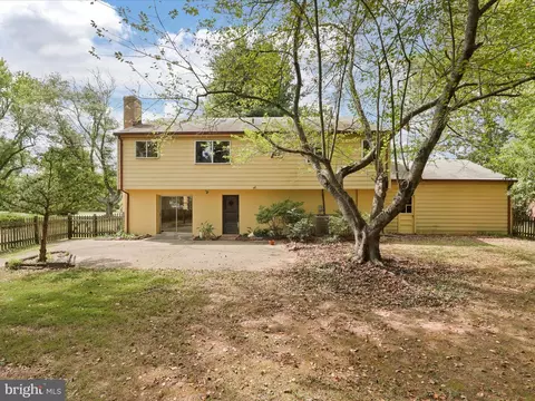 Exterior - 15415 Good Hope Rd, Silver Spring, MD 20905 photo 4 of 6