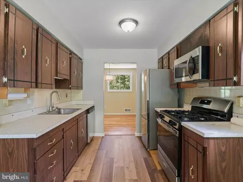 Kitchen - 15415 Good Hope Rd, Silver Spring, MD 20905 photo 2 of 2