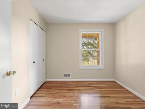 Bedroom - 15415 Good Hope Rd, Silver Spring, MD 20905 photo 4 of 5